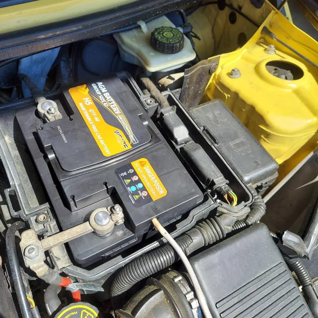 why does car run out of battery